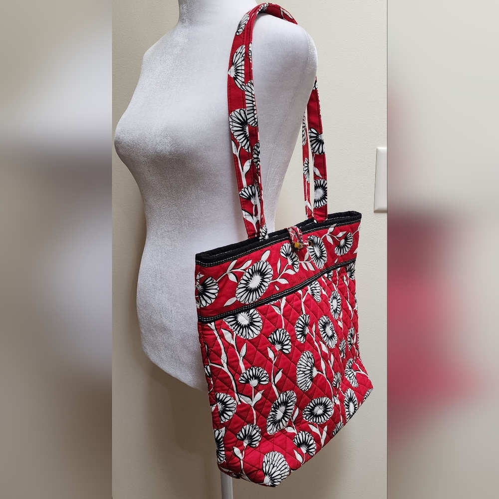 Vera Bradley Large Tote Bag in Deco Daisy